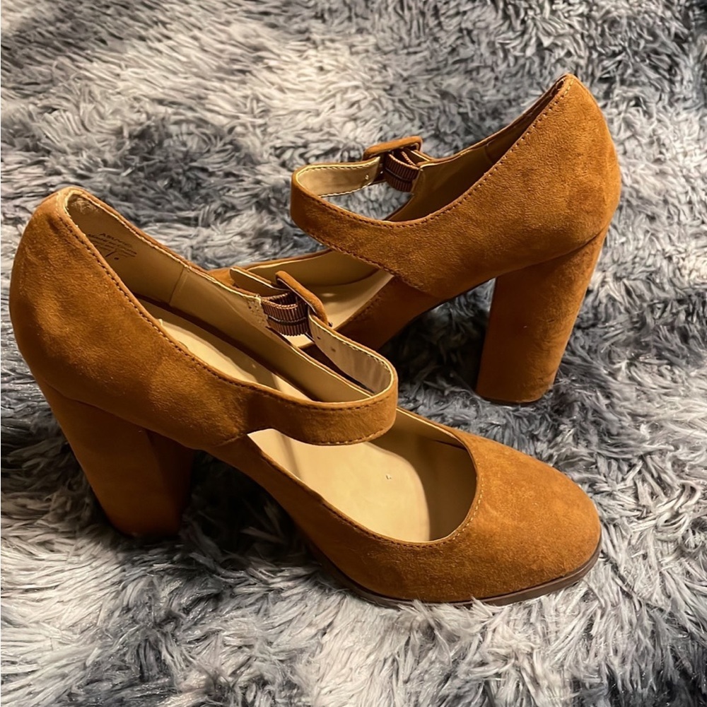 Velvet womens pumps | size 8.5